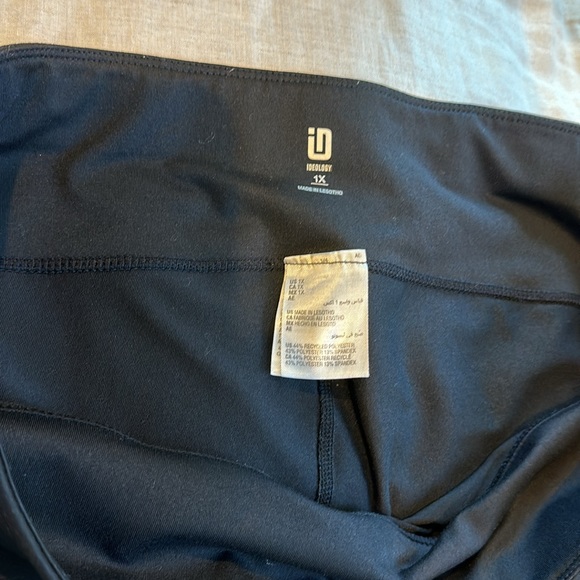 Plus Size Ideology 1X leggings - Picture 4 of 4